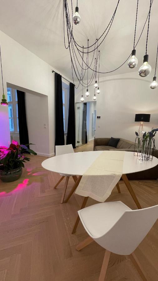 City Apartment Downtown Вена Экстерьер фото