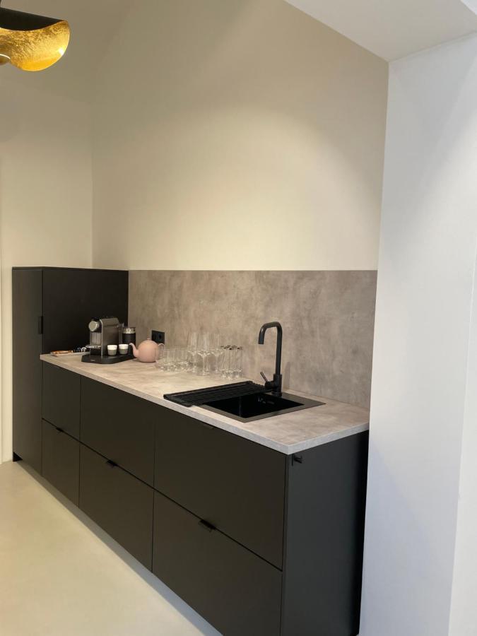 City Apartment Downtown Вена Экстерьер фото